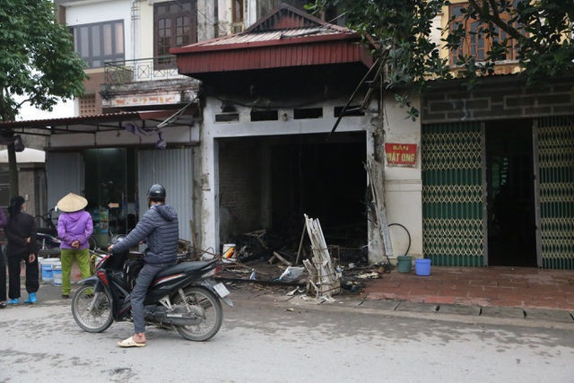 Vụ cháy khiến 3 người tử vong: Phát hiện đáng ngờ từ camera an ninh - 1