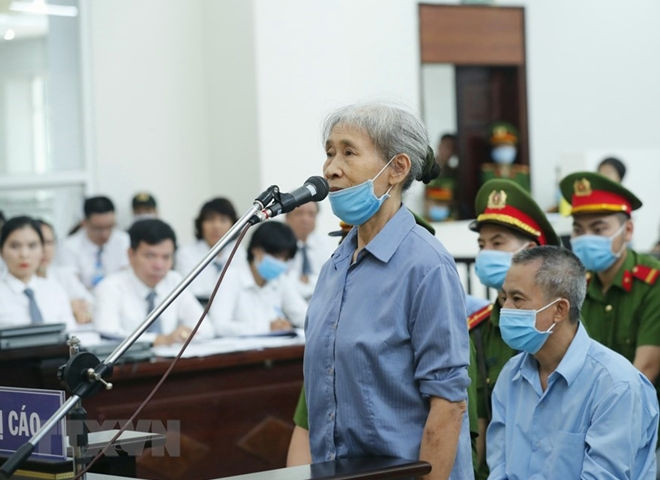 Bị cáo Trần Thị Bét nói lời sau cùng.