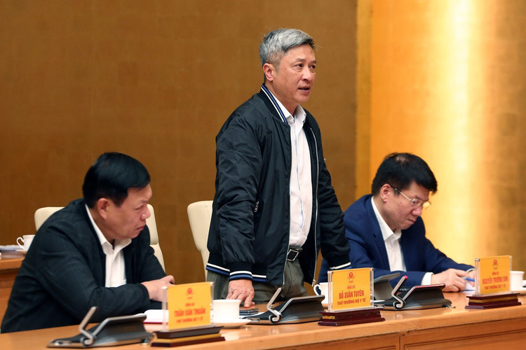 giam sat phong, chong dich Covid-19 tren chuyen bay giai cuu anh 1