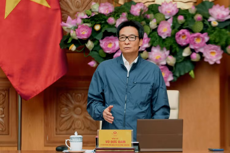 giam sat phong, chong dich Covid-19 tren chuyen bay giai cuu anh 2