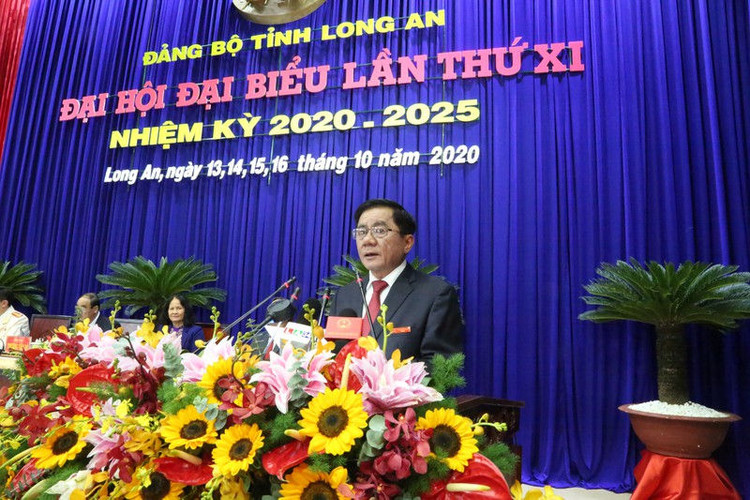 Đồng chí Trần Cẩm Tú - Bí thư Trung ương Đảng, Chủ nhiệm Ủy ban Kiểm tra Trung ương phát biểu tại Đại hội.