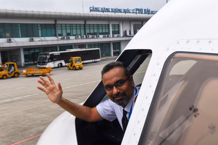 chuyen bay dau tien cua hang hang khong anh 13