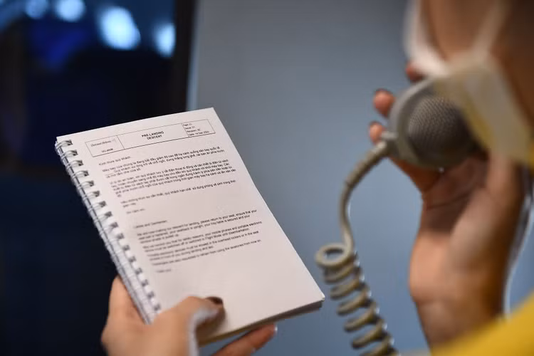 chuyen bay dau tien cua hang hang khong anh 6