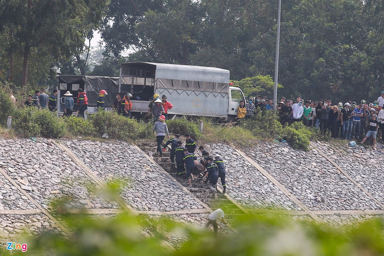 nu sinh mat tich anh 9