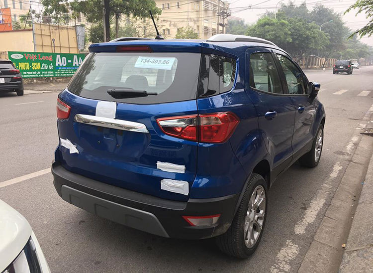 EcoSport mới bỏ lốp phụ ở đuôi. Ảnh: Đức Dương