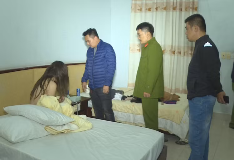 Triệt xóa đường dây sex tour 2 ngày 20 triệu đồng - 1