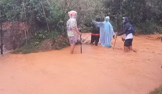 Lu cuon van dong vien dalat ultra trail anh 1