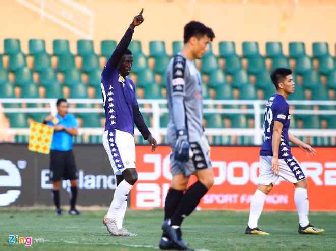 Bui Tien Dung mac loi, CLB TP.HCM mat sieu cup vao tay CLB Ha Noi hinh anh 24 n_zing.jpg