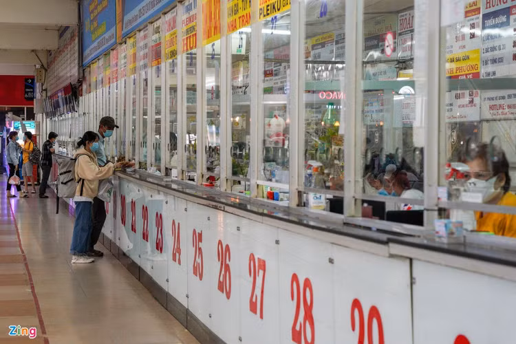 Ben xe o TP.HCM thua thot dip le 2/9 anh 2