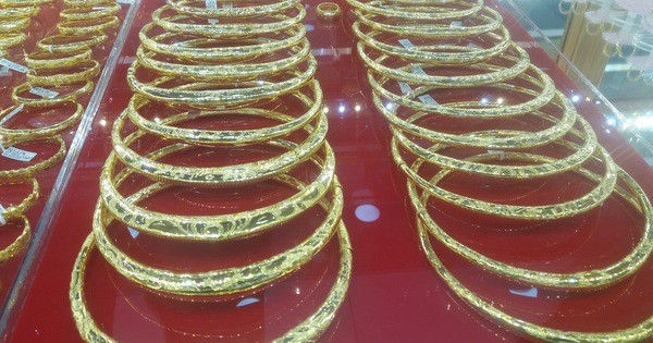 Giá vàng hôm nay 2-10: Tăng hơn nửa triệu đồng/lượng, sau khi biến động mạnh - Ảnh 1.