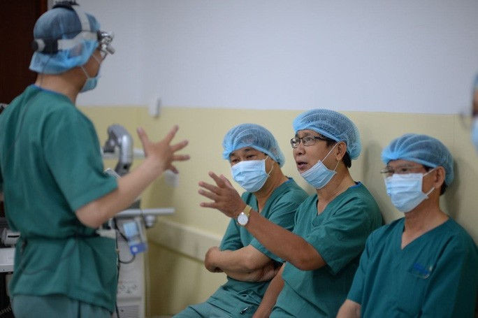 CLIP: Vừa tách rời hoàn toàn 2 bé song sinh Trúc Nhi - Diệu Nhi - Ảnh 4.