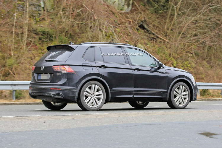 Volkswagen Tiguan facelift bi bat gap tren duong thu hinh anh 8 2021_VW_Tiguan_8.jpg