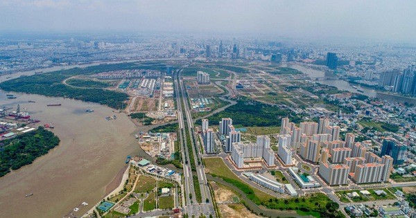 Sở Nội vụ TP HCM trình tờ trình liên quan sáp nhập 3 quận và 19 phường - Ảnh 1.