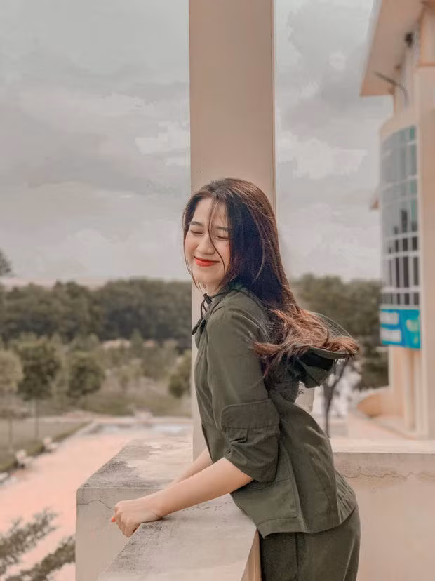 Cận cảnh nhan sắc Tân Hoa hậu Việt Nam 2020 Đỗ Thị Hà: Sinh viên ĐH Kinh tế Quốc dân chân dài kỉ lục 1m11, body nóng bỏng tay - Ảnh 5.