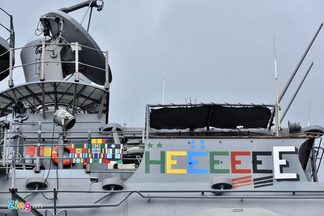 Tau ho ve cap cang Tien Sa, Da Nang don si quan tau san bay My hinh anh 7 tau_ho_tong_my_5_zing.jpg