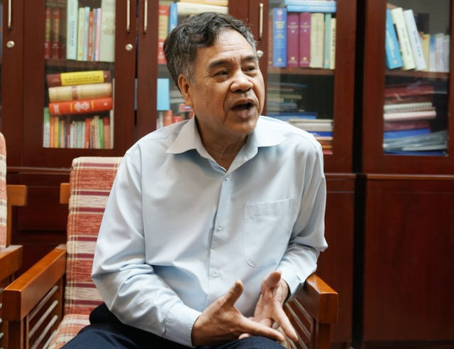 “Hơn 50% Trung ương, gần 50% ủy viên Bộ Chính trị còn tuổi tái cử, không lo thiếu nhân sự” - 1