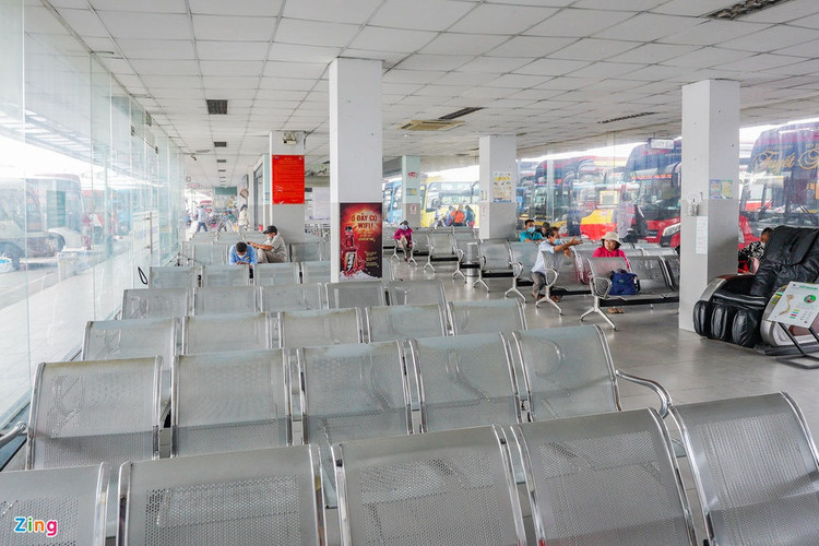 Ben xe o TP.HCM thua thot dip le 2/9 anh 8