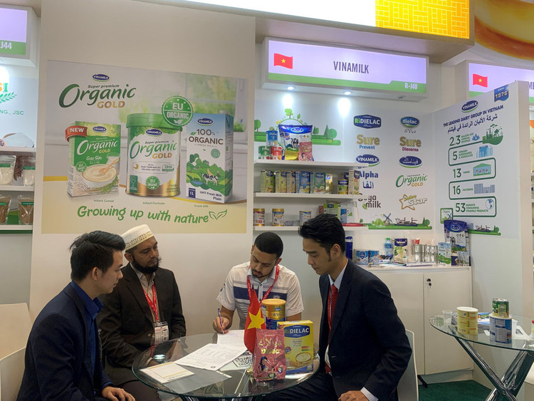 Vinamilk ký hợp đồng 20 triệu đô la Mỹ ngay tại Hội chợ quốc tế Gulfood Dubai 2010.