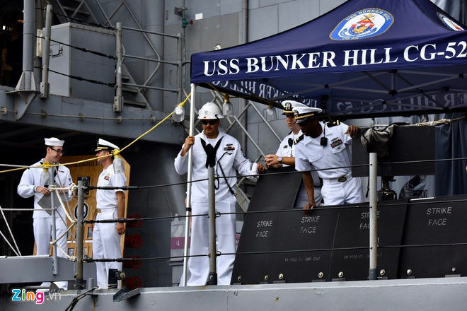 Tau ho ve cap cang Tien Sa, Da Nang don si quan tau san bay My hinh anh 9 tau_ho_tong_my_zing.jpg