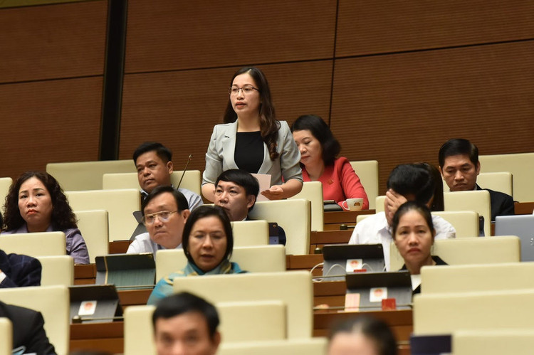 de nghi dieu tra sai sot trong SGK lop 1 anh 1