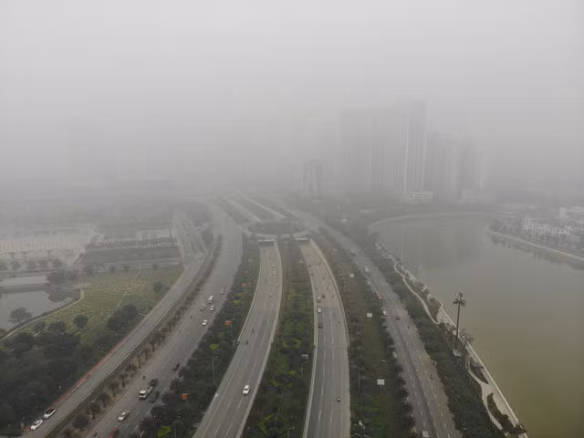 Chất lượng không khí diễn biến xấu: Hà Nội “đứng đầu” - 2