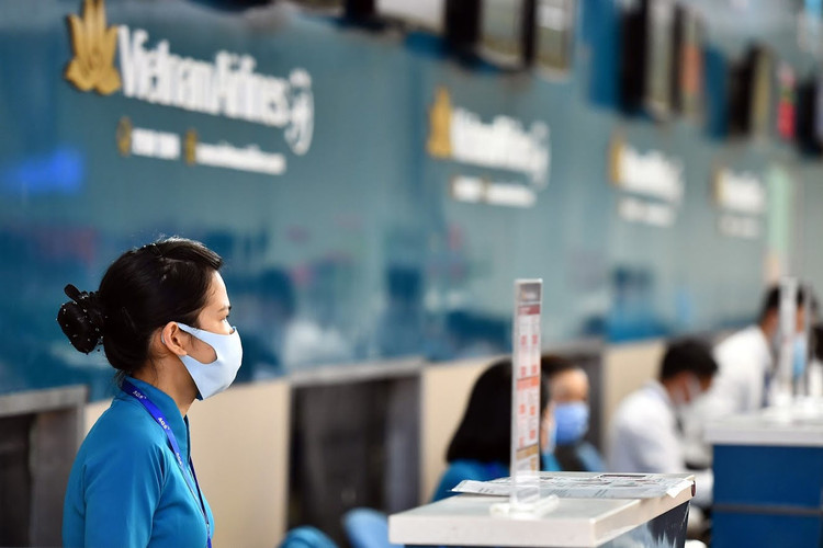 tiep vien hang khong mac covid-19 anh 5