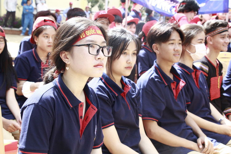 Thắng áp đảo đối thủ, nữ sinh Ninh Bình vô địch Đường lên đỉnh Olympia 2020 - 9