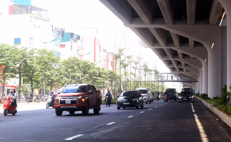 Đường Phạm Văn Đồng mở rộng thành 12 làn xe ảnh 4