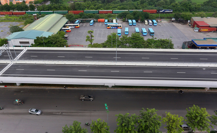 Đường Phạm Văn Đồng mở rộng thành 12 làn xe ảnh 11