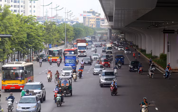 Đường Phạm Văn Đồng mở rộng thành 12 làn xe ảnh 3