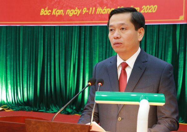 Đồng chí Nguyễn Long Hải phát biểu nhận nhiệm vụ.