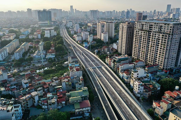 Đường bộ trên cao đoạn Ngã Tư Sở đến Ngã Tư Vọng. Ảnh: Tuấn Trần