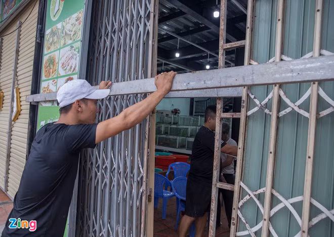 Nguoi Da Nang khong duoc ra khoi nha anh 1