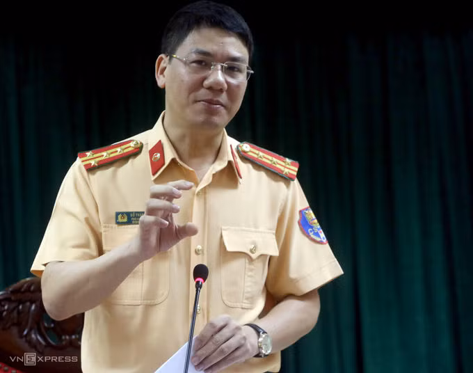 Đại tá Đỗ Thanh Bình, Cục Phó Cục CSGT trả lời báo chí chiều 29/9.Ảnh: Bá Đô