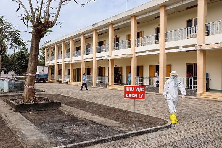 TP HCM đã chuẩn bị&nbsp; 21.500 chỗ cách ly tập trung cấp thành phố và các quận huyện. Ảnh: Như Quỳnh