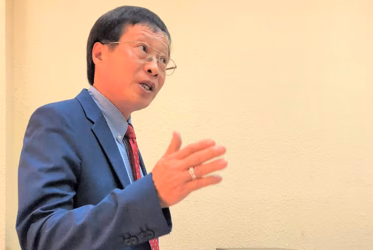 Luật sư Nguyễn Vân Nam gay gắt trong phiên phúc thẩm vụ 'Thần đồng Đất Việt' /// Ảnh: Quỳnh Trân