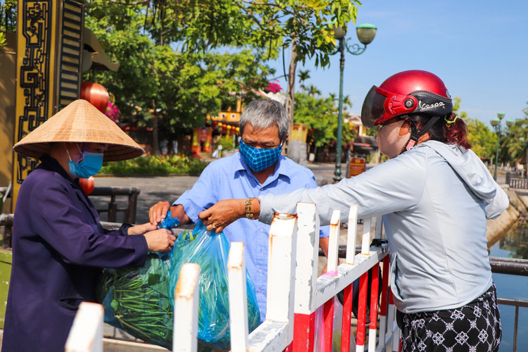 TP.HCM khong can thiet dong cua dung 15 ngay anh 4