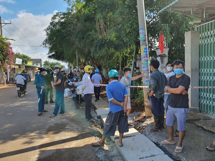 Hai me con tu vong anh 1