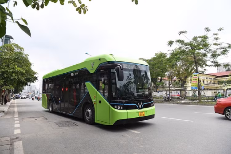 xe-buyt-dien-chay-thu(1).jpg
