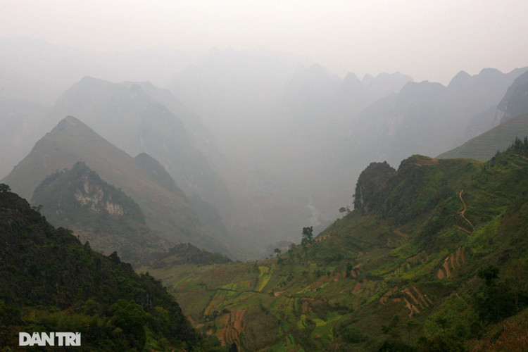 Hoang sơ đỉnh Mã Pì Lèng của hơn một thập kỷ trước - 1