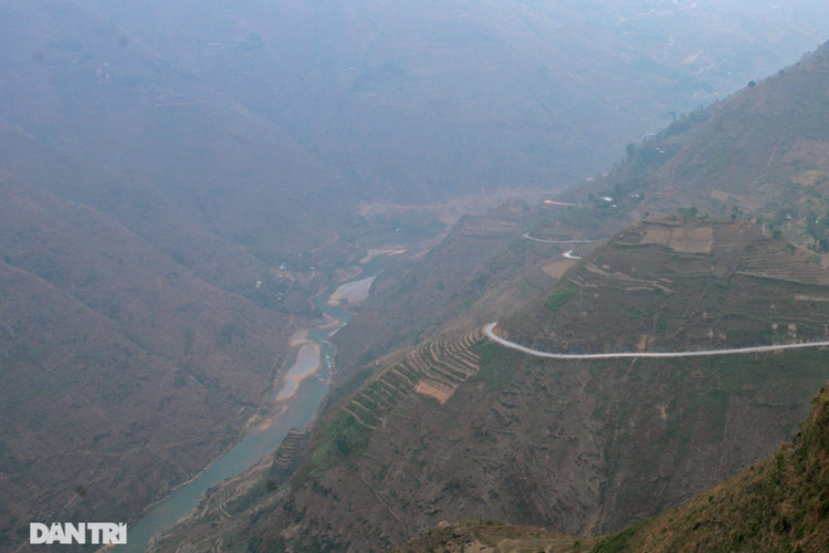 Hoang sơ đỉnh Mã Pì Lèng của hơn một thập kỷ trước - 16