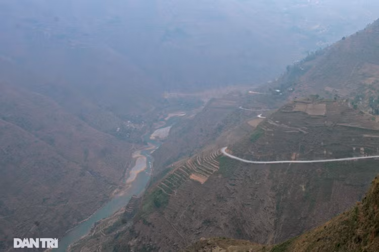 Hoang sơ đỉnh Mã Pì Lèng của hơn một thập kỷ trước - 16