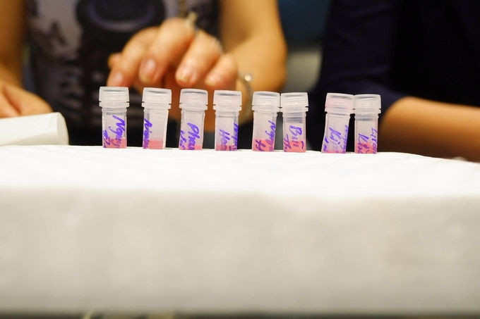 Trong đêm 26/5, 403 người tiếp xúc ổ dịch tại Hội thánh Truyền giáo Phục hưng đã được lấy mẫu xét nghiệm. Ảnh: HCDC.