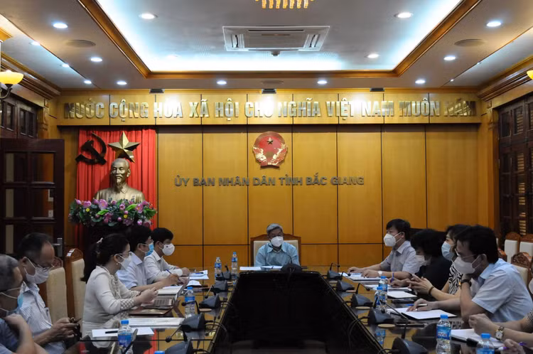 dich covid-19 tai bac giang anh 1