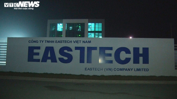 Ảnh: Trắng đêm đưa 500 công nhân ở Chí Linh vào nơi cách ly tập trung - 9