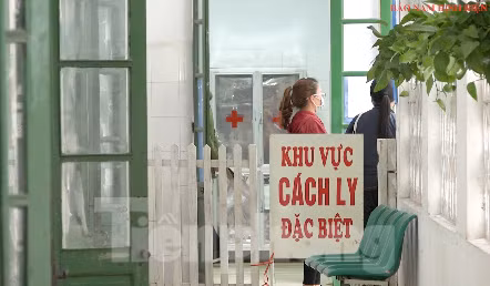 Thái Bình họp khẩn đối phó 5 ca dương tính vừa ghi nhận ảnh 1