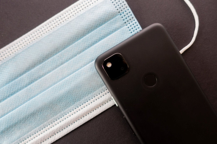 Với ứng dụng điện thoại, bạn có thể an tâm khi dịch bệnh diễn ra trong cộng đồng hay báo động để bạn đi xét nghiệm Covid-19, để đối phó với đại dịch tốt hơn.