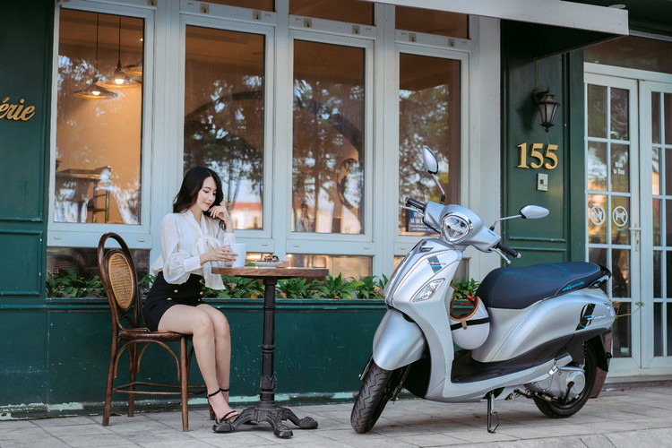 Chọn Yamaha Grande để làm người bạn đồng hành lý tưởng trên mọi cung đường.