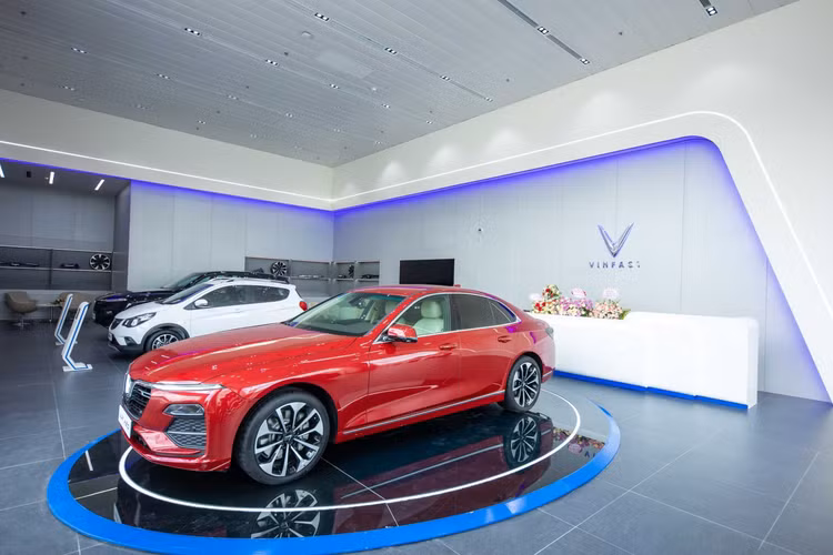 Showroom 3S đầu tiên của VinFast tại Cẩm Phả có gì đặc biệt? - 2 Showroom 3S đầu tiên của VinFast tại Cẩm Phả có gì đặc biệt? - 2
