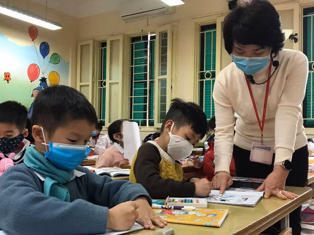 Quy định hạng, thăng hạng không tốt sẽ ảnh hưởng đến lương giáo viên - 2